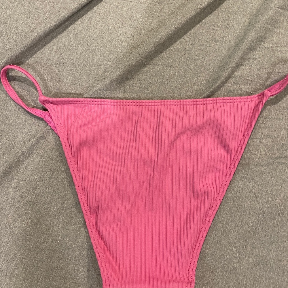 Bikini bottoms